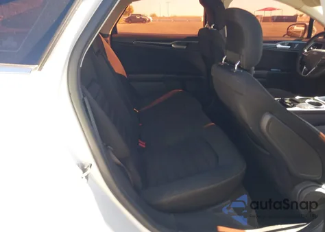 2013 Ford Fusion Se z USA, uszkodzony, nr VIN 3FA6P0H91DR324417